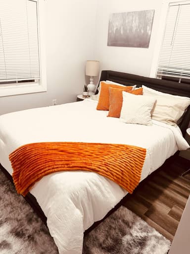 Place Preview main user avatar