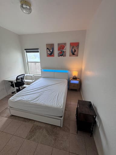 Place Preview main user avatar