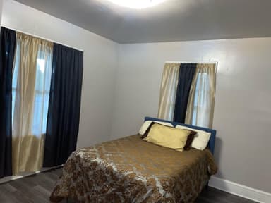 Place Preview main user avatar