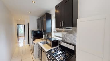 Place Preview main user avatar