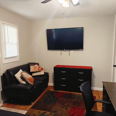 Place Preview main user avatar