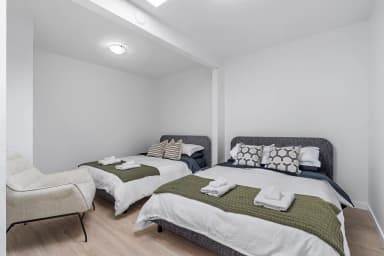 Place Preview main user avatar