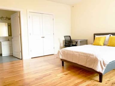 Place Preview main user avatar