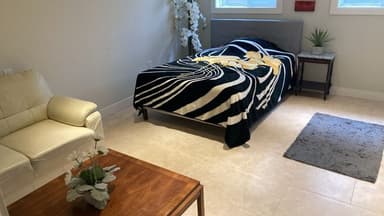 Place Preview main user avatar