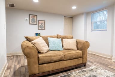 Place Preview main user avatar