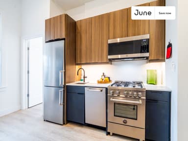 Place Preview main user avatar