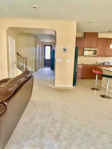 Place Preview main user avatar