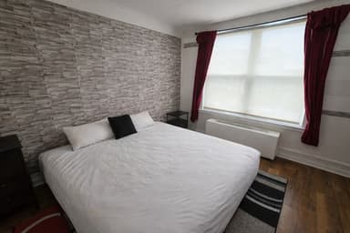 Place Preview main user avatar