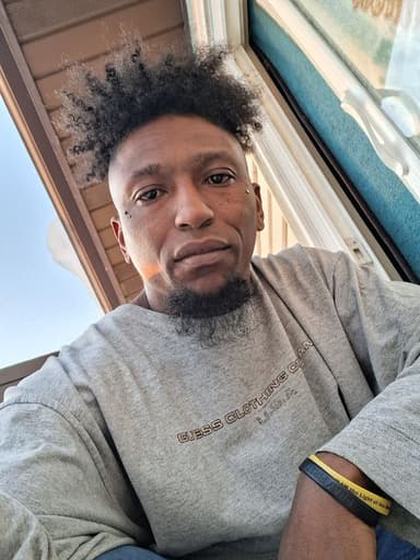 Profile Picture main user avatar