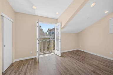 Place Preview main user avatar