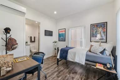 Place Preview main user avatar