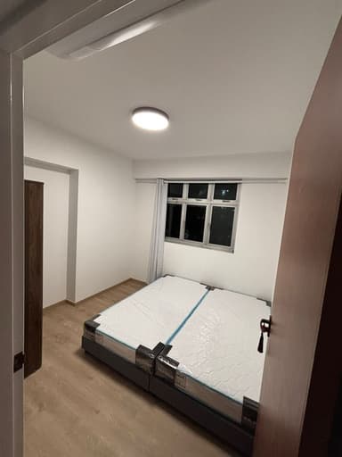 Place Preview main user avatar