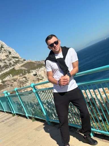 Profile Picture main user avatar