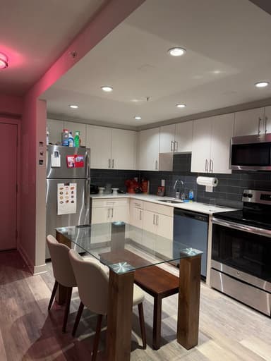 Place Preview main user avatar