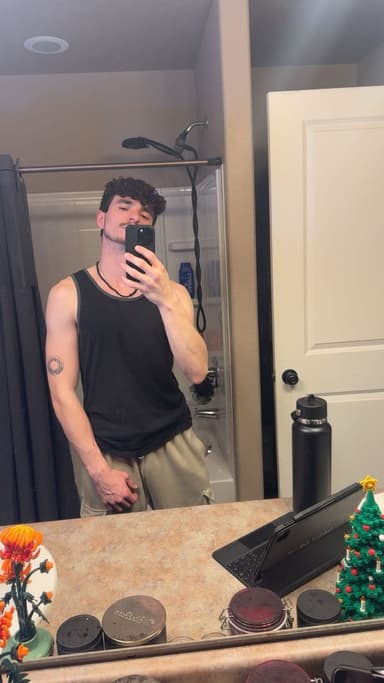 Profile Picture main user avatar