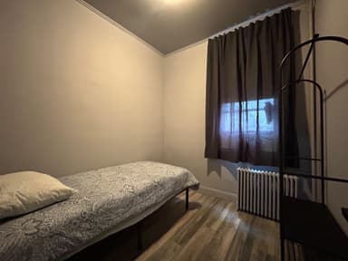 Place Preview main user avatar