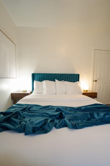 Place Preview main user avatar