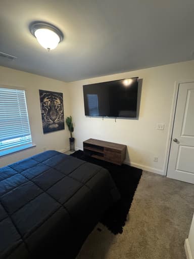 Place Preview main user avatar