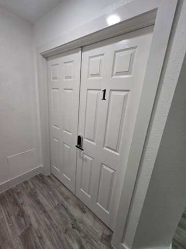 Place Preview main user avatar