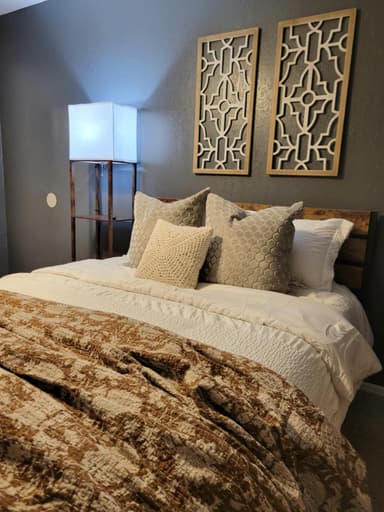 Place Preview main user avatar