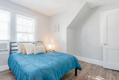 Place Preview main user avatar