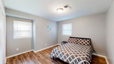 Place Preview main user avatar