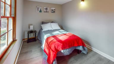 Place Preview main user avatar