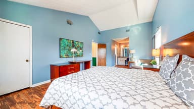 Place Preview main user avatar