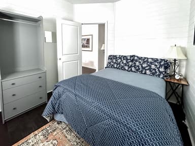 Place Preview main user avatar