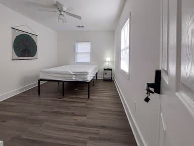 Place Preview main user avatar