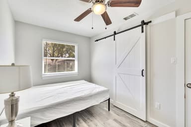 Place Preview main user avatar