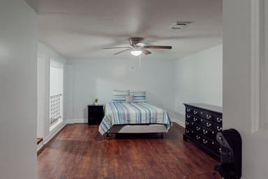 Place Preview main user avatar