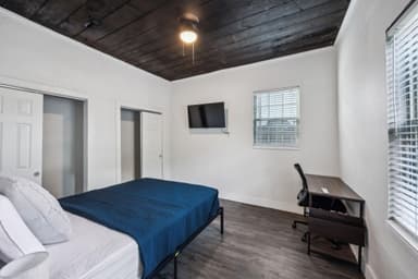 Place Preview main user avatar