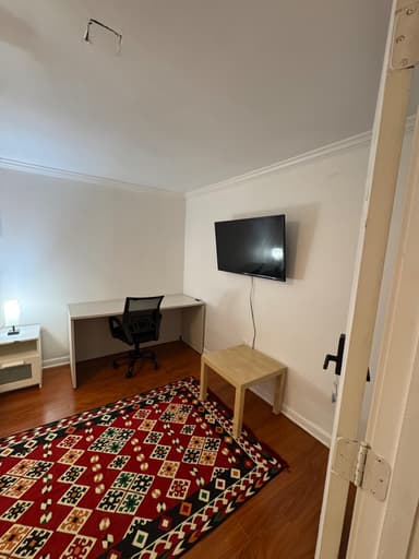 Place Preview main user avatar