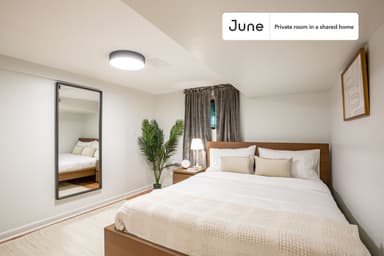 Place Preview main user avatar