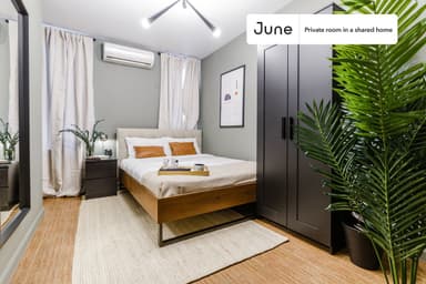 Place Preview main user avatar