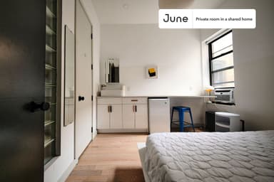 Place Preview main user avatar