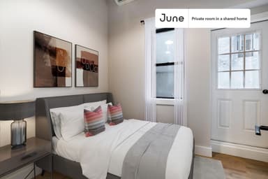 Place Preview main user avatar