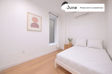 Place Preview main user avatar