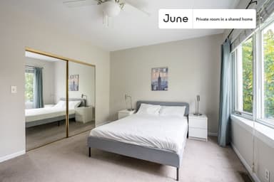 Place Preview main user avatar