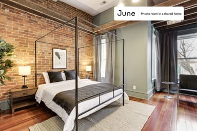 Place Preview main user avatar