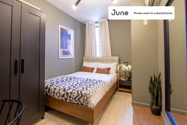 Place Preview main user avatar