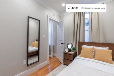 Place Preview main user avatar