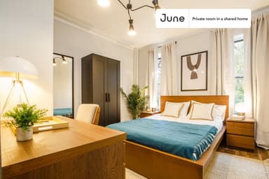 Place Preview main user avatar