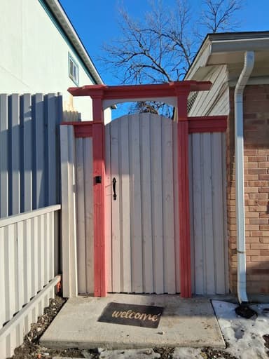 Place Preview main user avatar