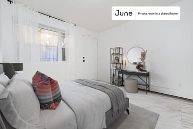 Place Preview main user avatar