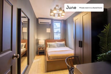 Place Preview main user avatar