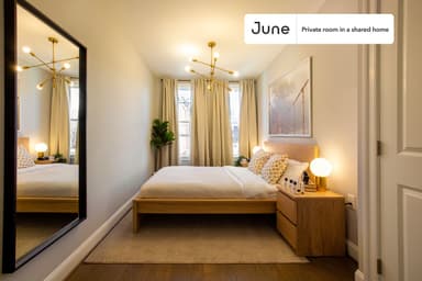 Place Preview main user avatar