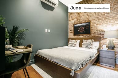 Place Preview main user avatar