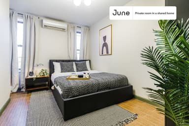 Place Preview main user avatar